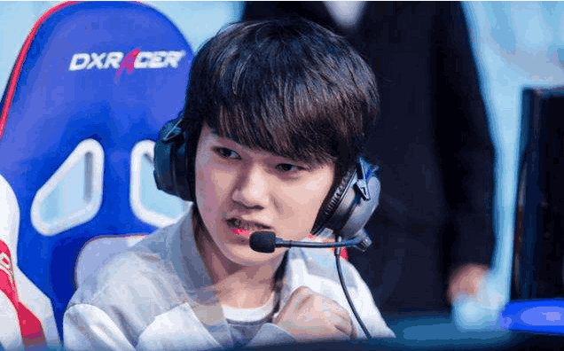 棋牌高阶：解析“象棋兑子”中的长期价值牺牲逻辑。（象棋兑子的长期价值与牺牲逻辑：高阶策略解读）