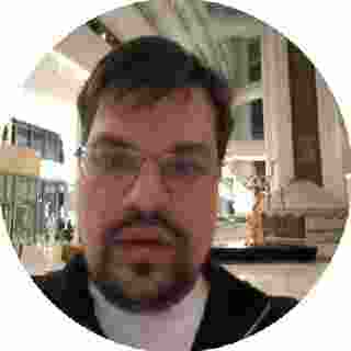 赛后采访Care：每一波团都勇往直前 是因为有翔哥在我不怕的